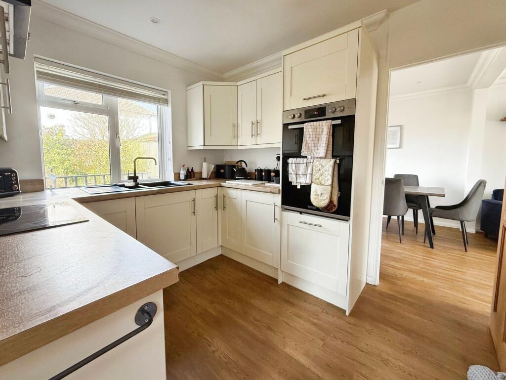 Kitchen &amp; Access into Lounge/Diner