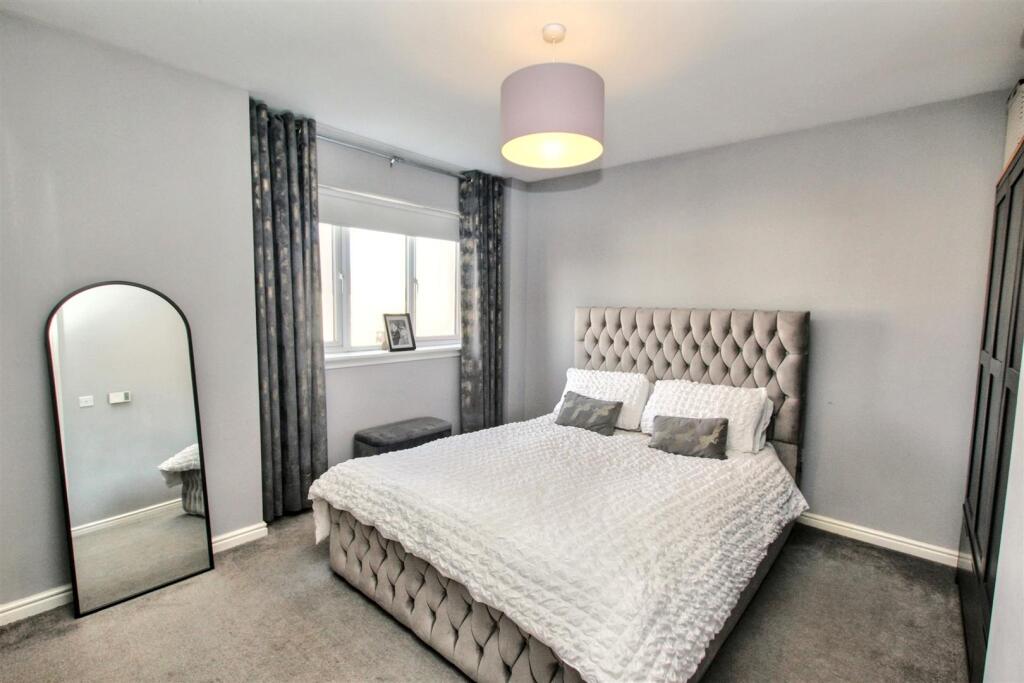 11 - Bedroom One.jpg