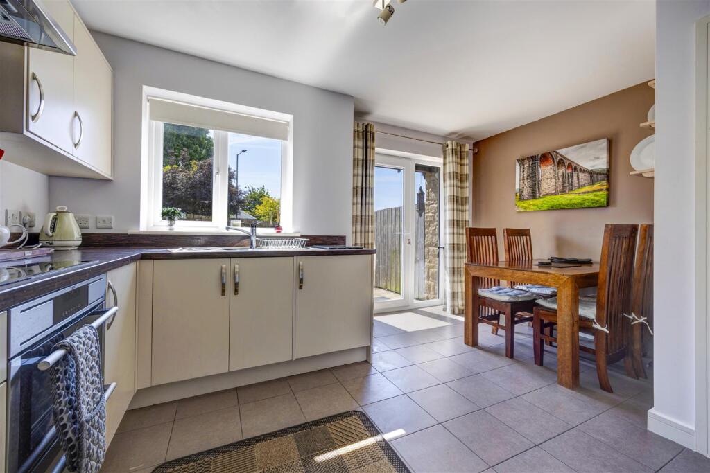 Kitchen_Diner_01.jpg