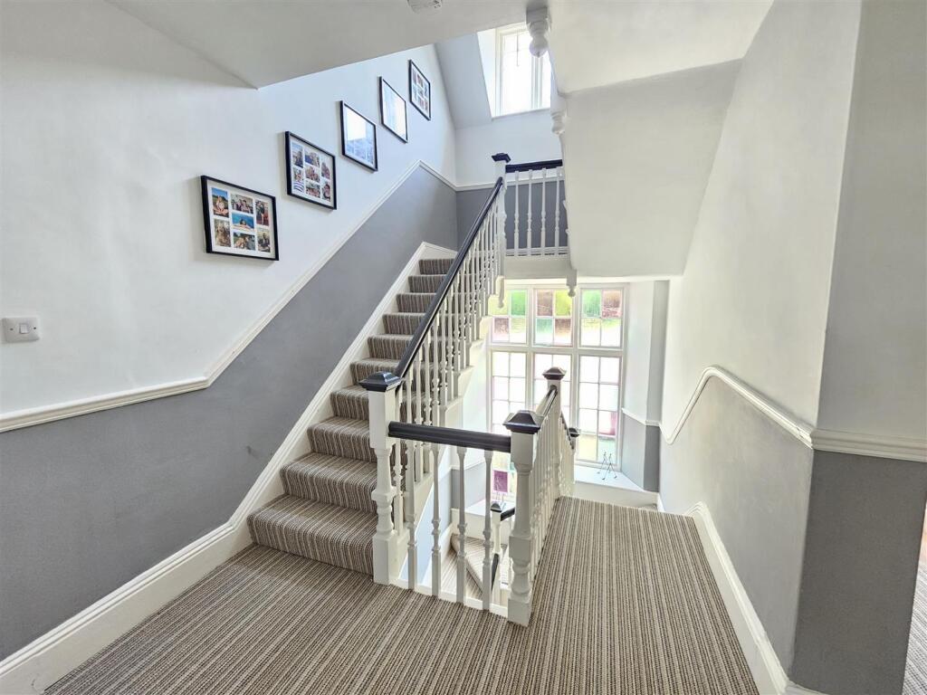 First Floor Landing.jpg