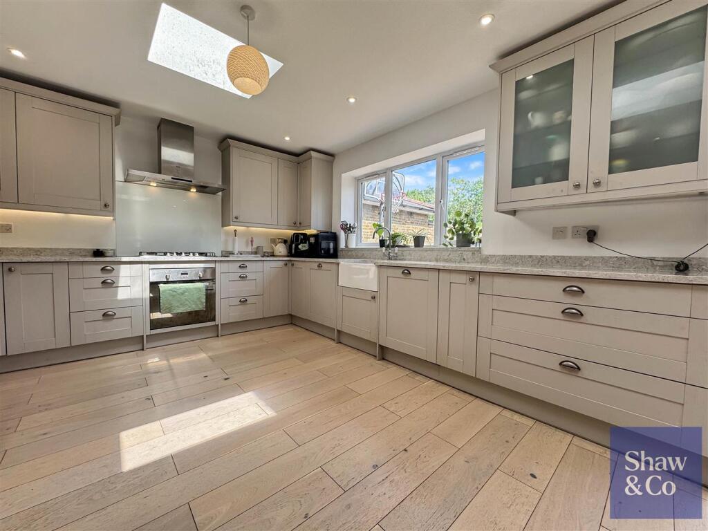 Kitchen..jpeg