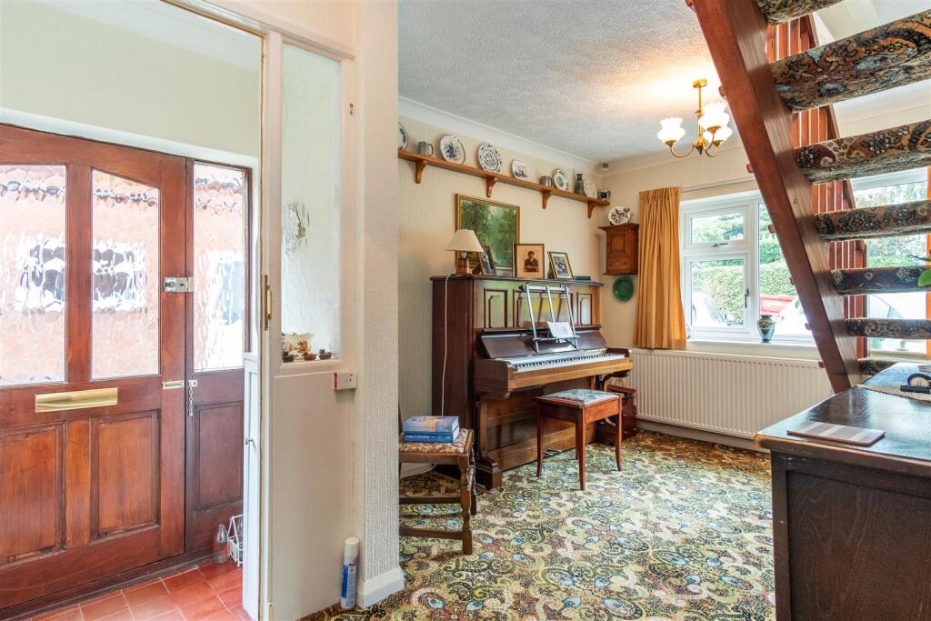 Entrance Hall/Porch