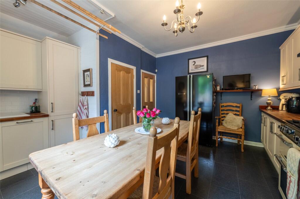 Ellen's Glen 1613