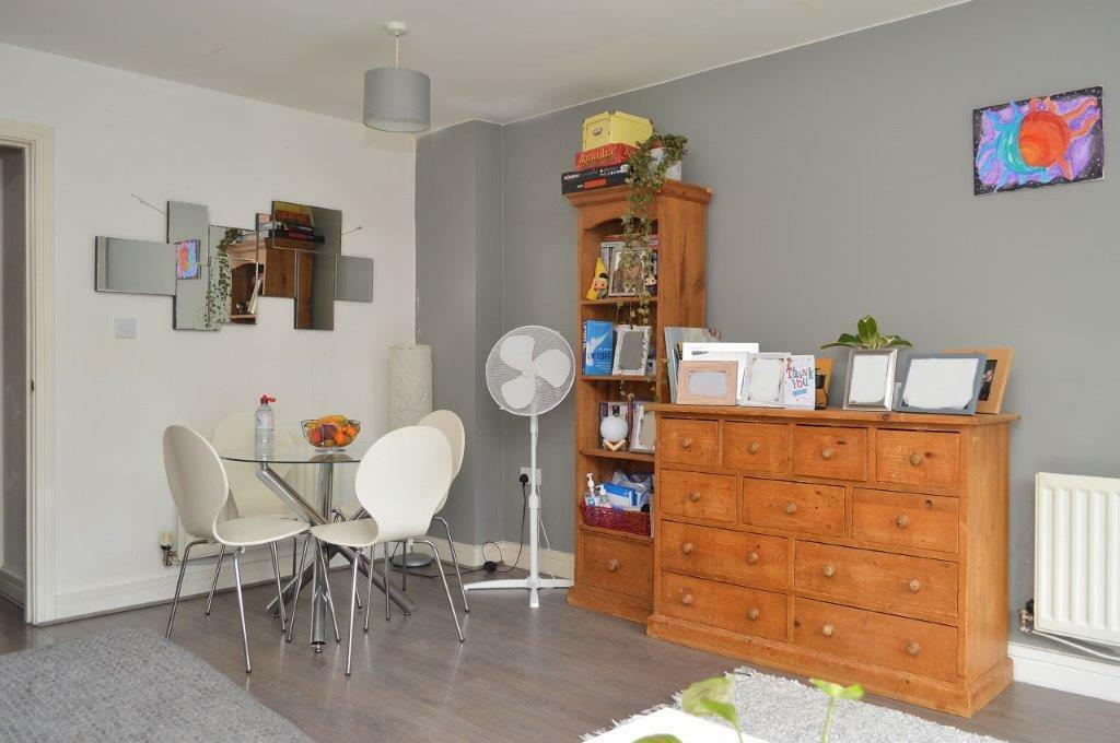 Lounge..jpg