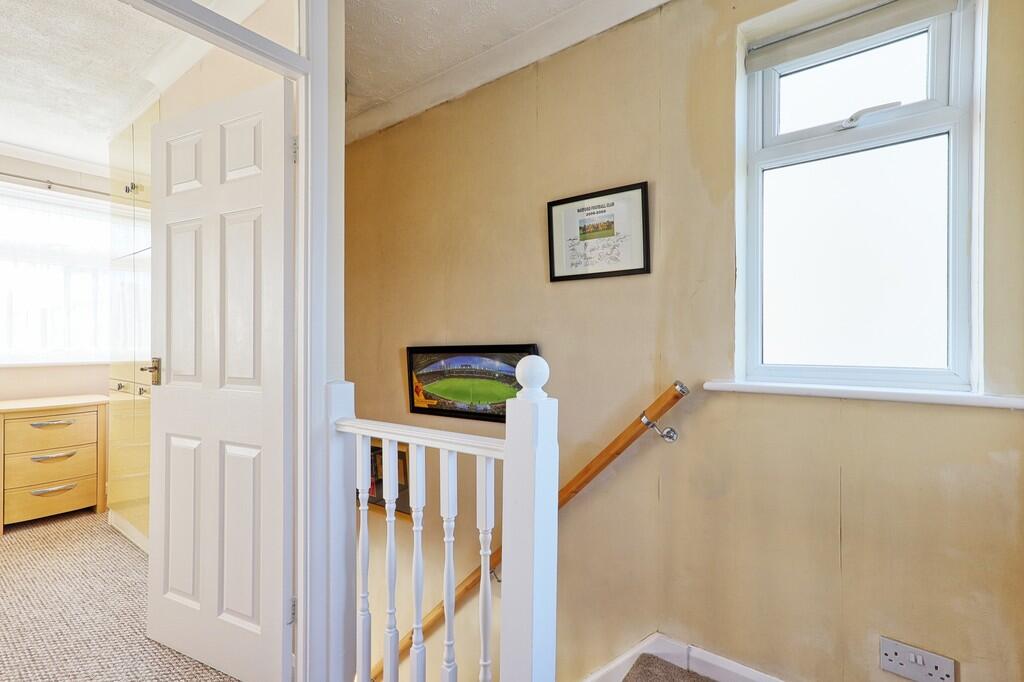 IMG_5539_40_41_ea...