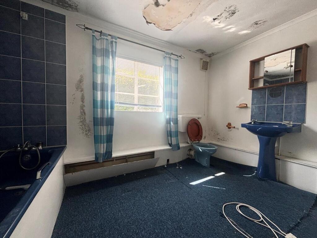 Downstairs Bathroom