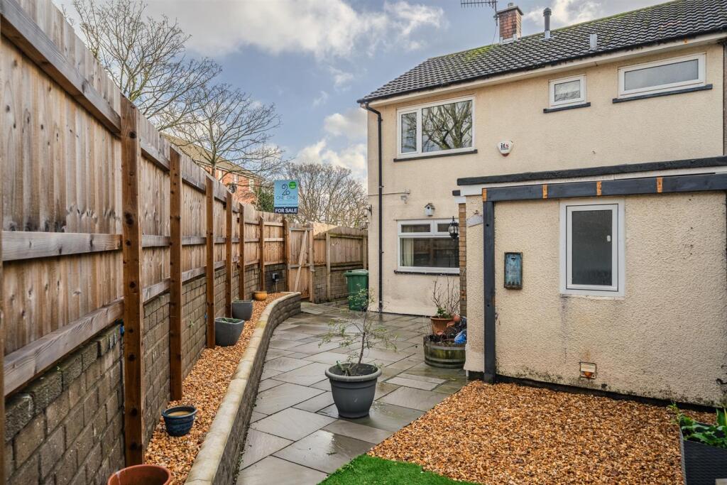 50 Salisbury Court-3.jpg