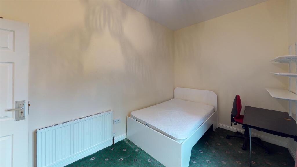 33-Spring-Hill-Road-Bedroom(7).jpg