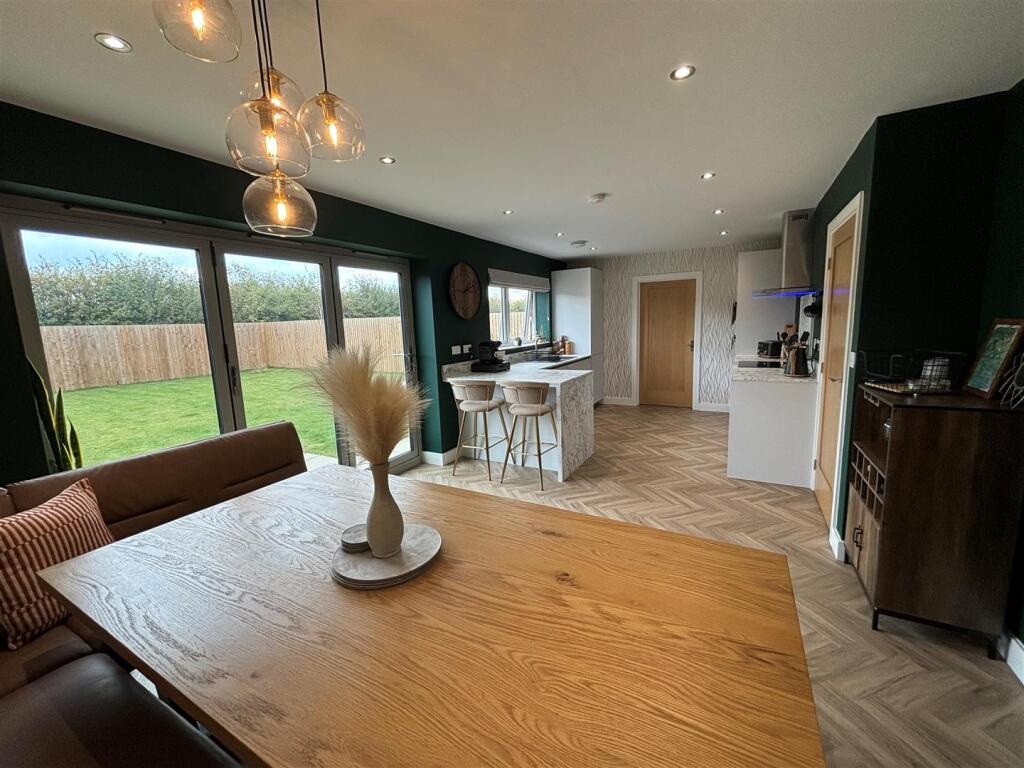 Dinning Kitchen