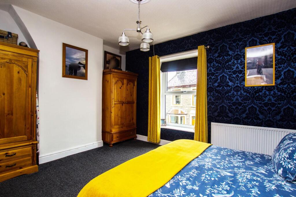 Almond Street (15).jpg