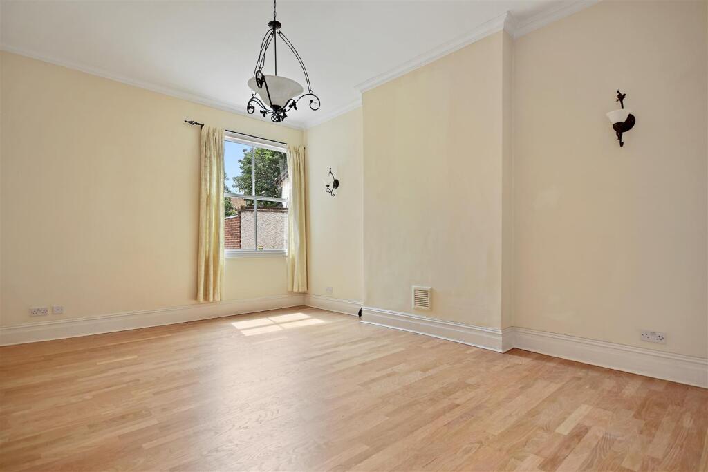 Brook Green Lettings  Heathfield Road - Reception3