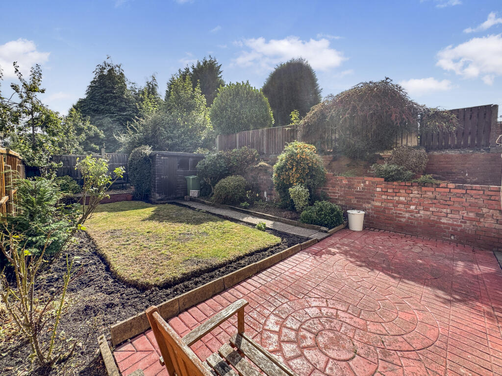Patio/rear garden