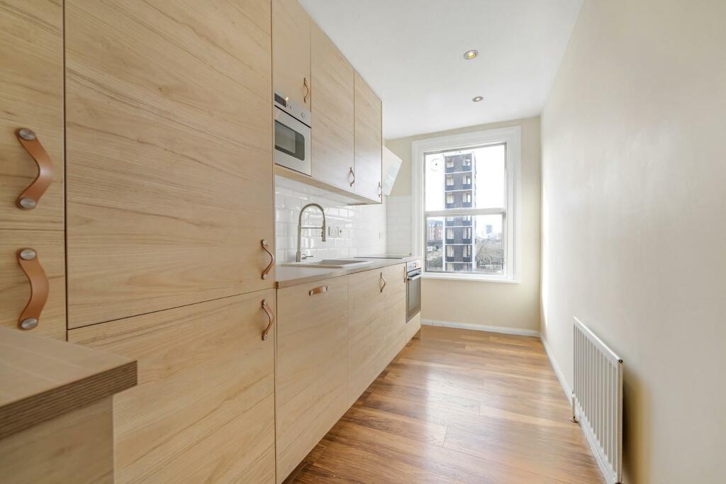 Kitchen (2).jpg
