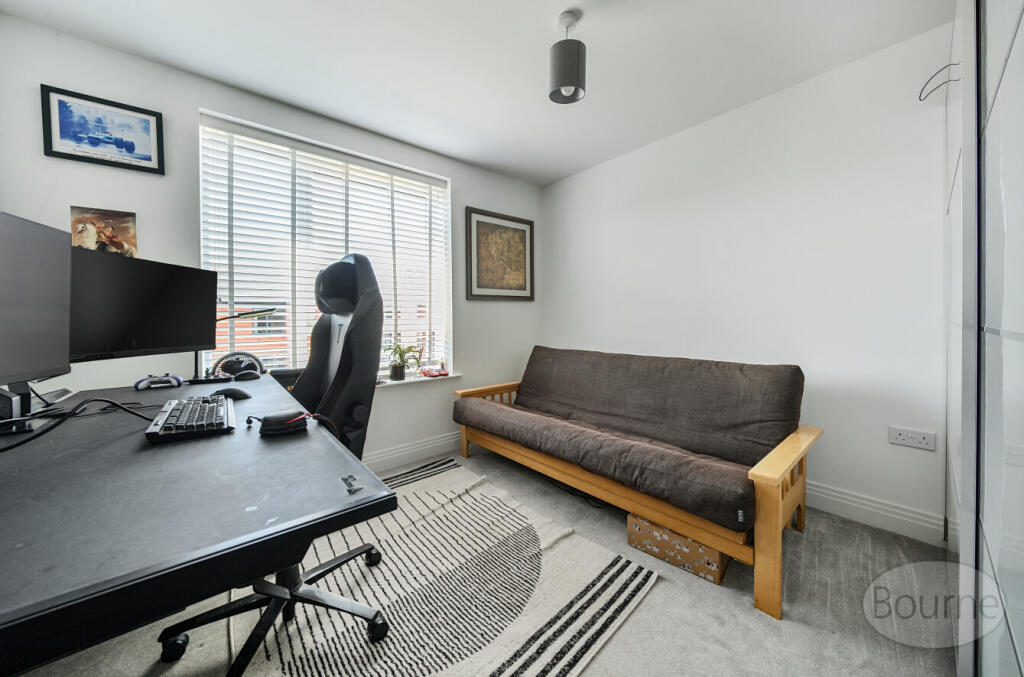 e141031b-8d21-458...