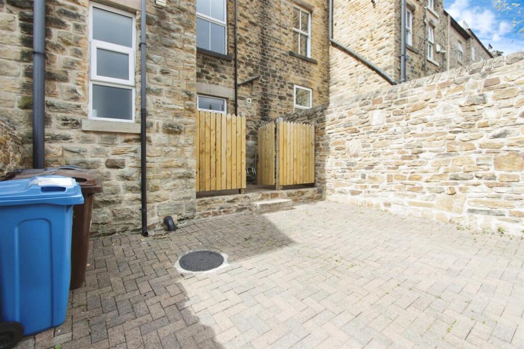 2ac5971a-Rear 20Shot.JPG