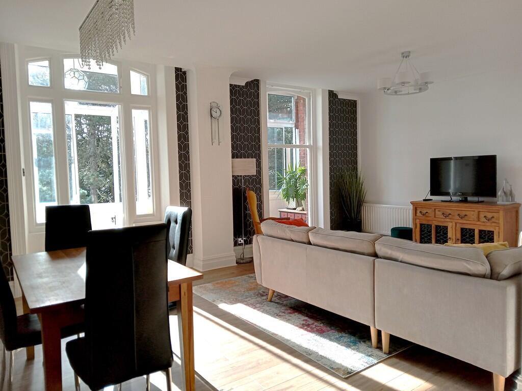 Lounge 2