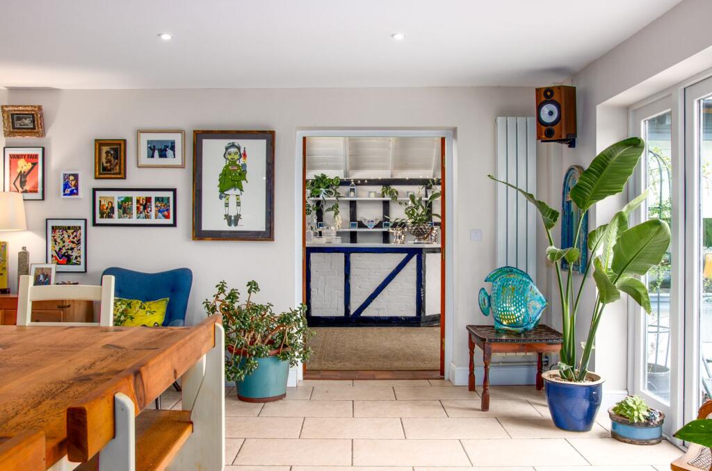 Kitchen / Dining Room