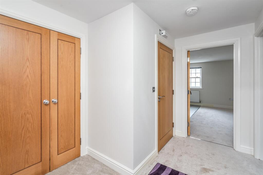 42 Diglis Road-1_lo.jpg