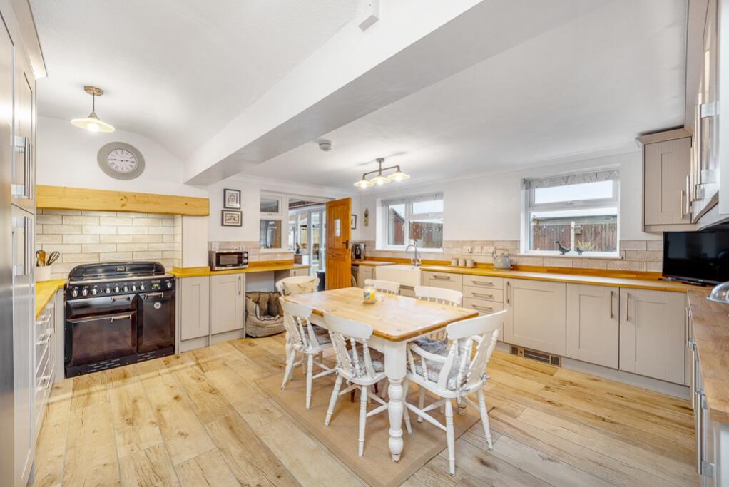 23 Church Road (Old Leake)-19