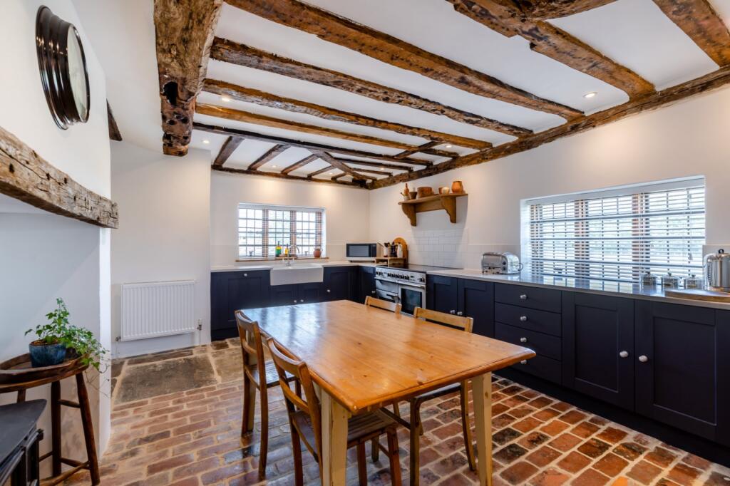 Kitchen/Breakfast Rm