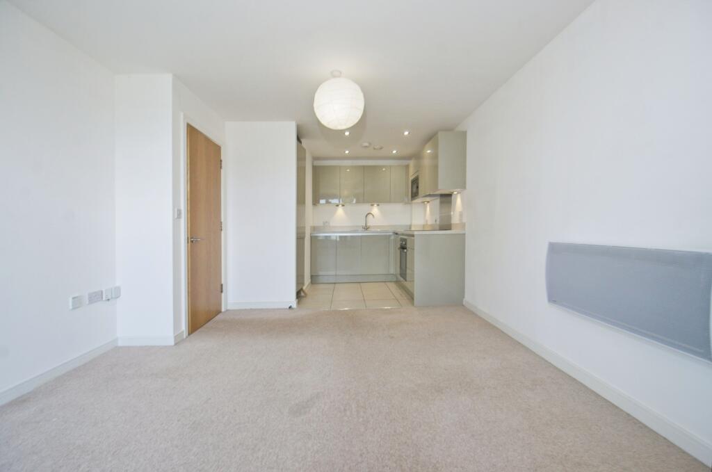 Lounge/Kitchen