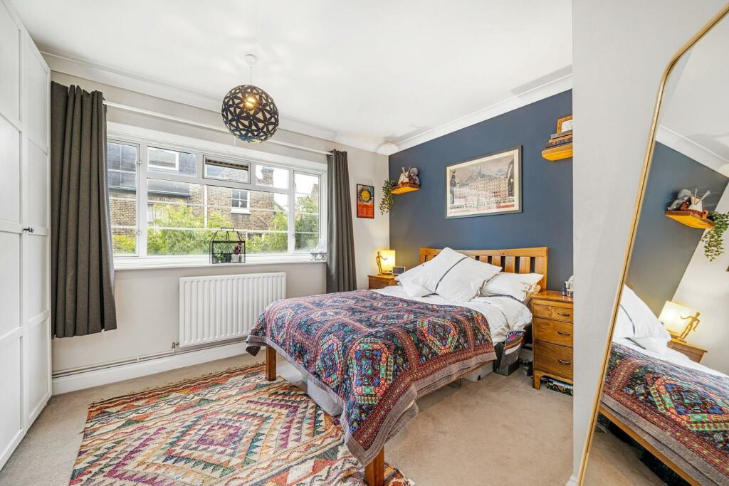 Principal Bedroom (2).jpg