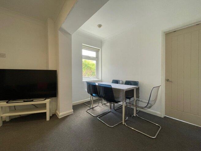 hillside-avenue-ct2-8ez-1014983