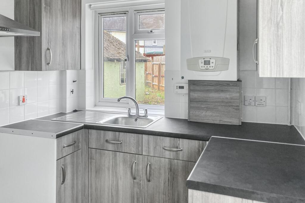 46 Mayplace Avenue, Crayford, Dartford, DA1 4PG