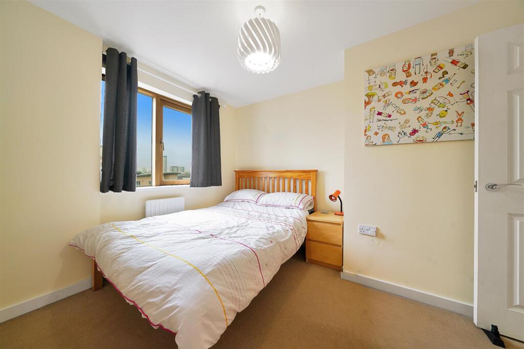 Flat 22, Cuthbert Bell Tower - dUAmnuF7gen92WiACoW