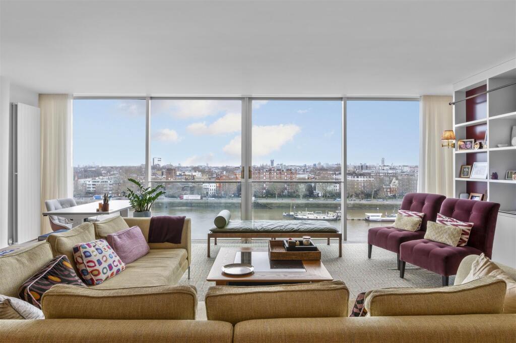 73 Riverside One,18.jpg