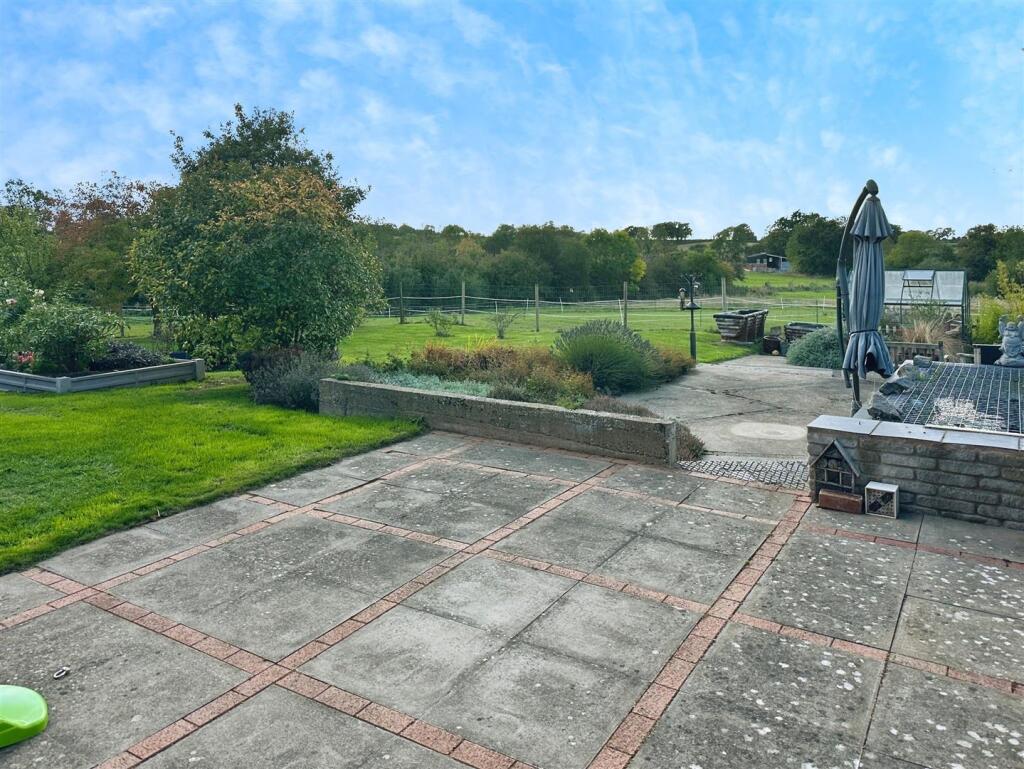 8533c2ba--404A-9250-C0333A3DC564-26888-000007ADAC9