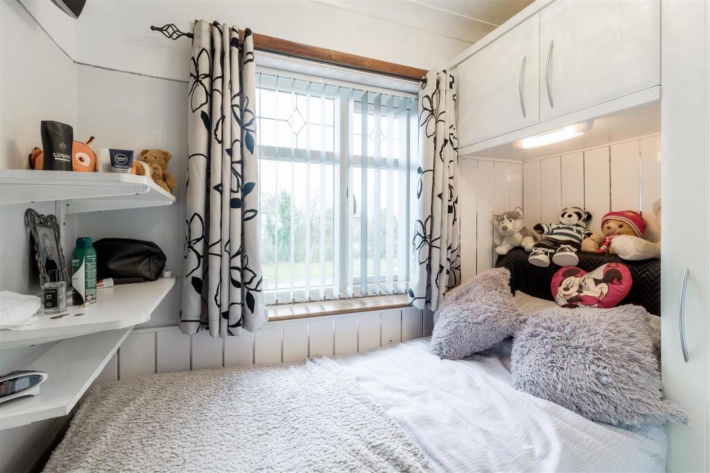 128 Watling Street 021.jpg