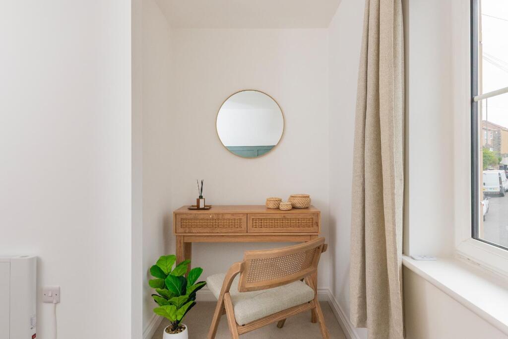 FBFSFSG - Bedroom A.jpg