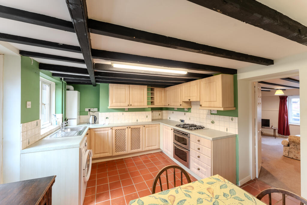 40 Commercial Street  (3 of 15)