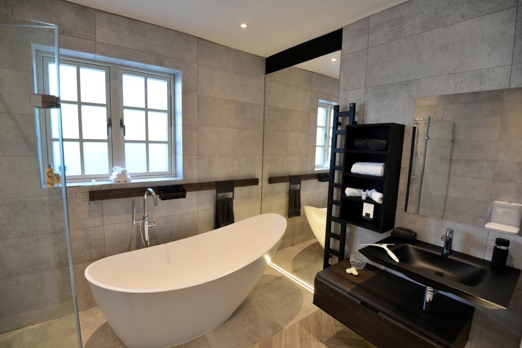 second bathroom photo iffley turn
