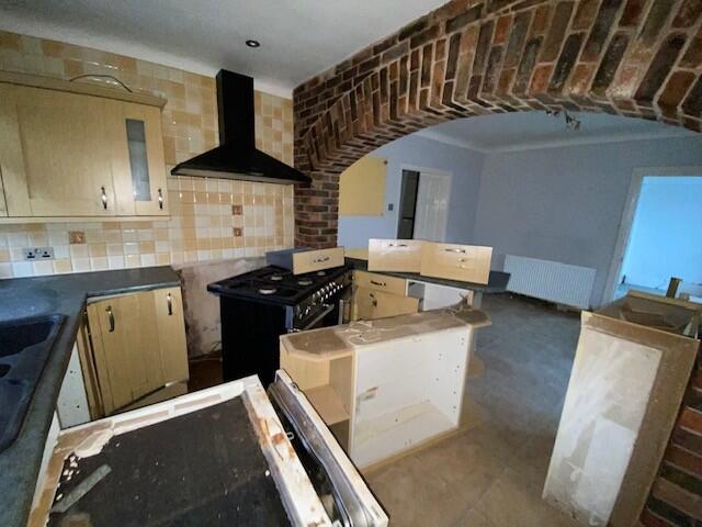 Kitchen T202511181443.jpg