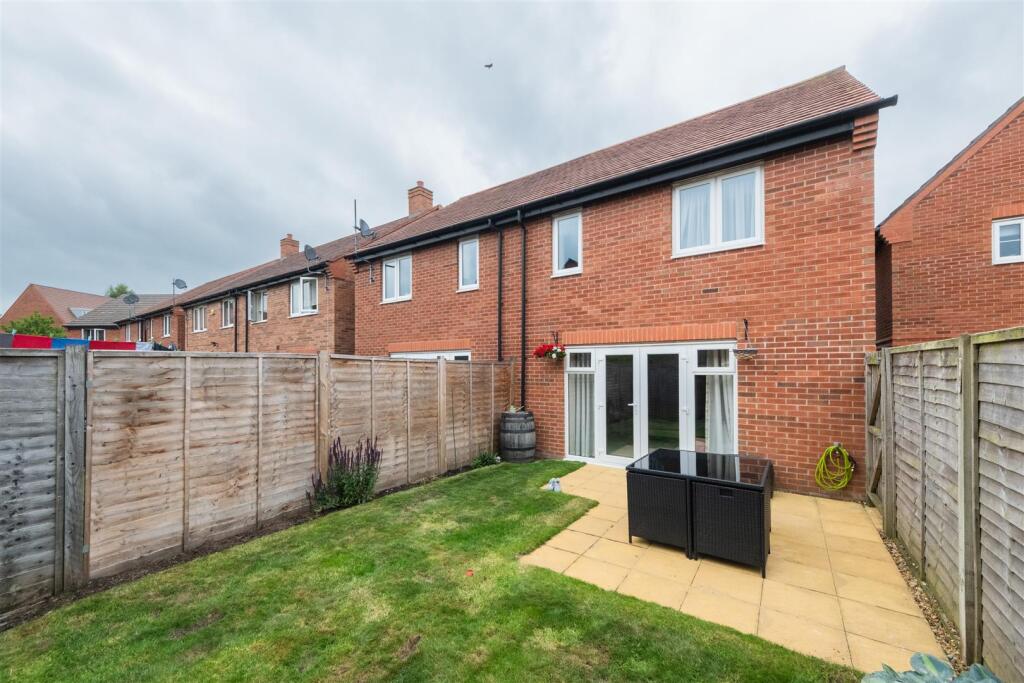 26 Holcroft Drive-015.jpg