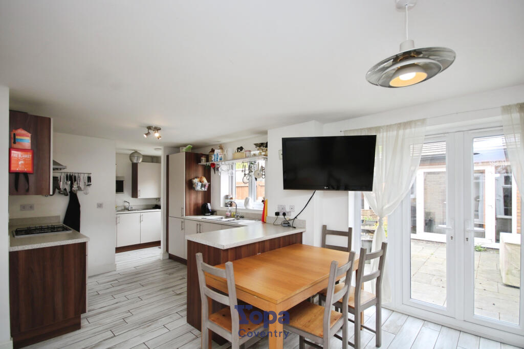 6ae2d454-Kitchen 20Diner 203.JPG