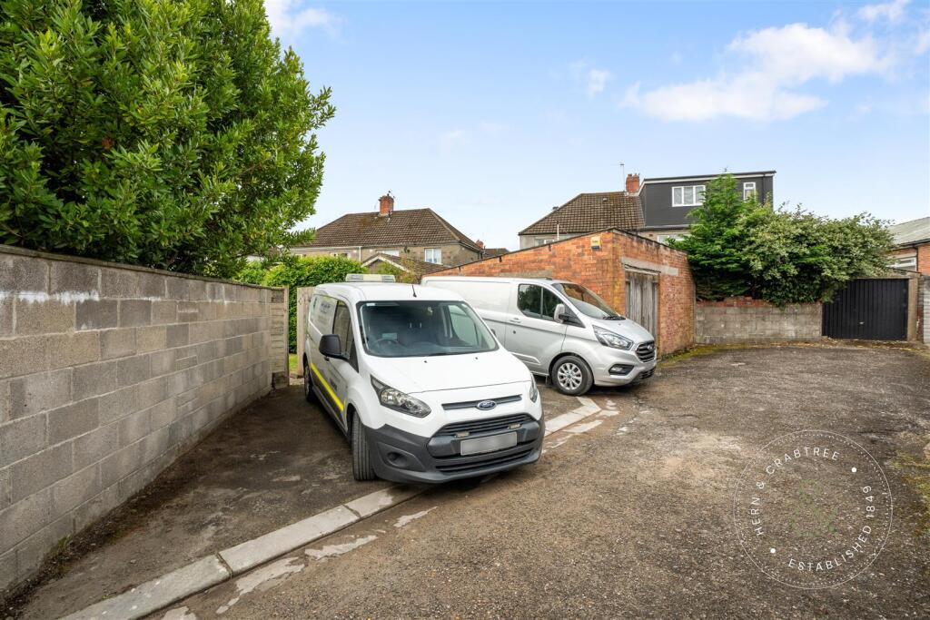 Fairwater Avenue, Fairwater (12).jpg