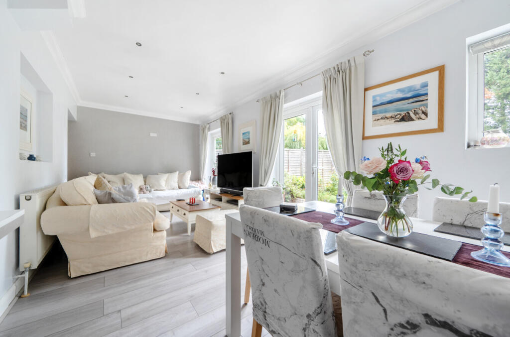 1342246-4-68a3133...