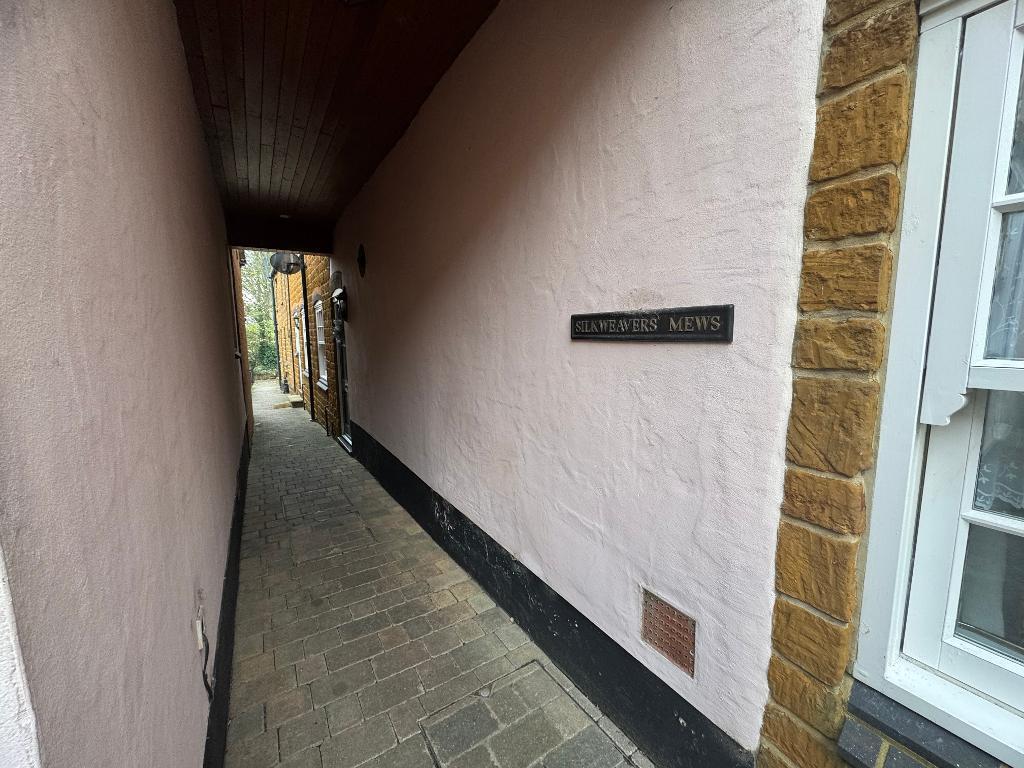 Silkweavers Mews