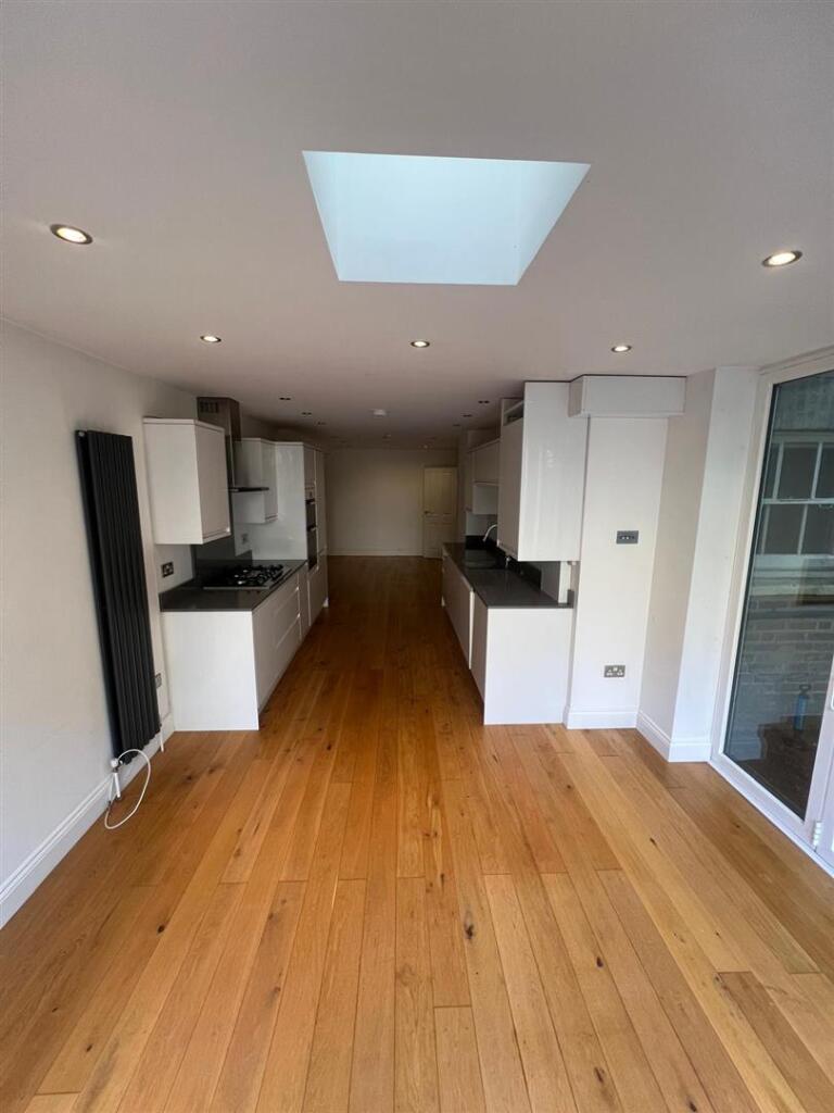 WhatsApp Image 2024-07-08 at 12.06.22 (5).jpeg