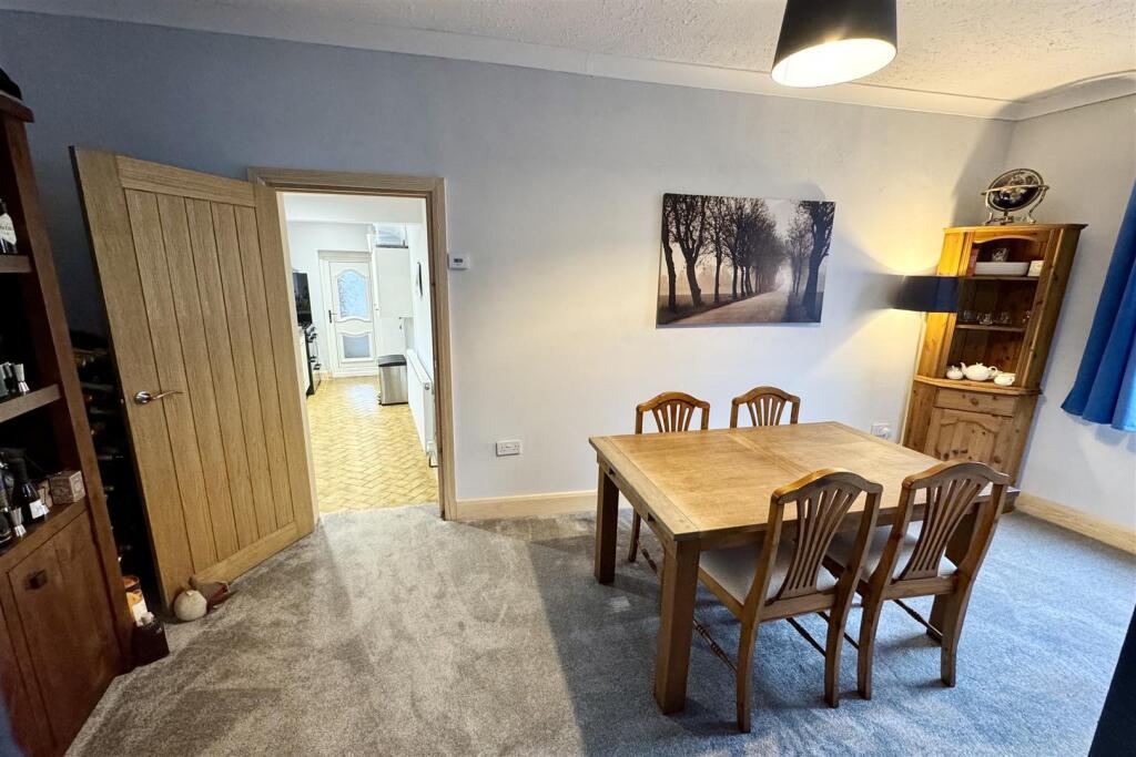 Separate dining room