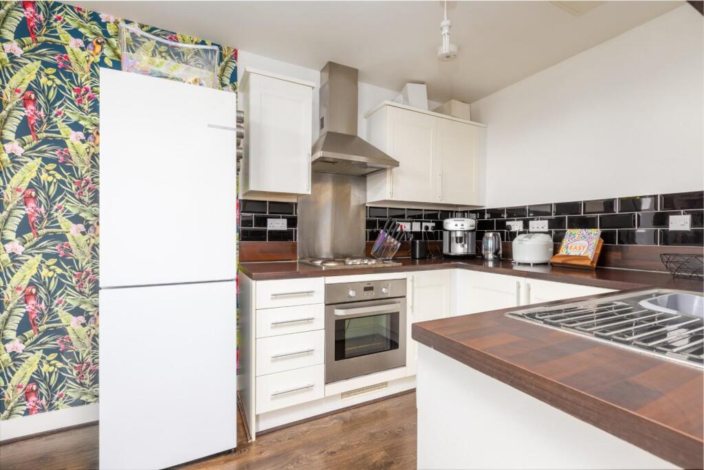 55 Weavers Mill Close, BS5-12.jpg