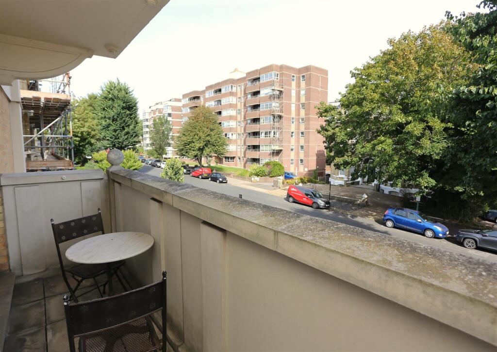 22 Vanbrugh Crt new25 (2).JPG