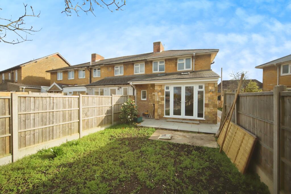Rearhis Property Is