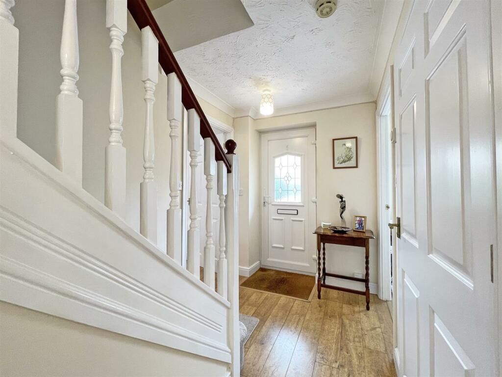 Warspite Gardens 10 - Hallway.jpg