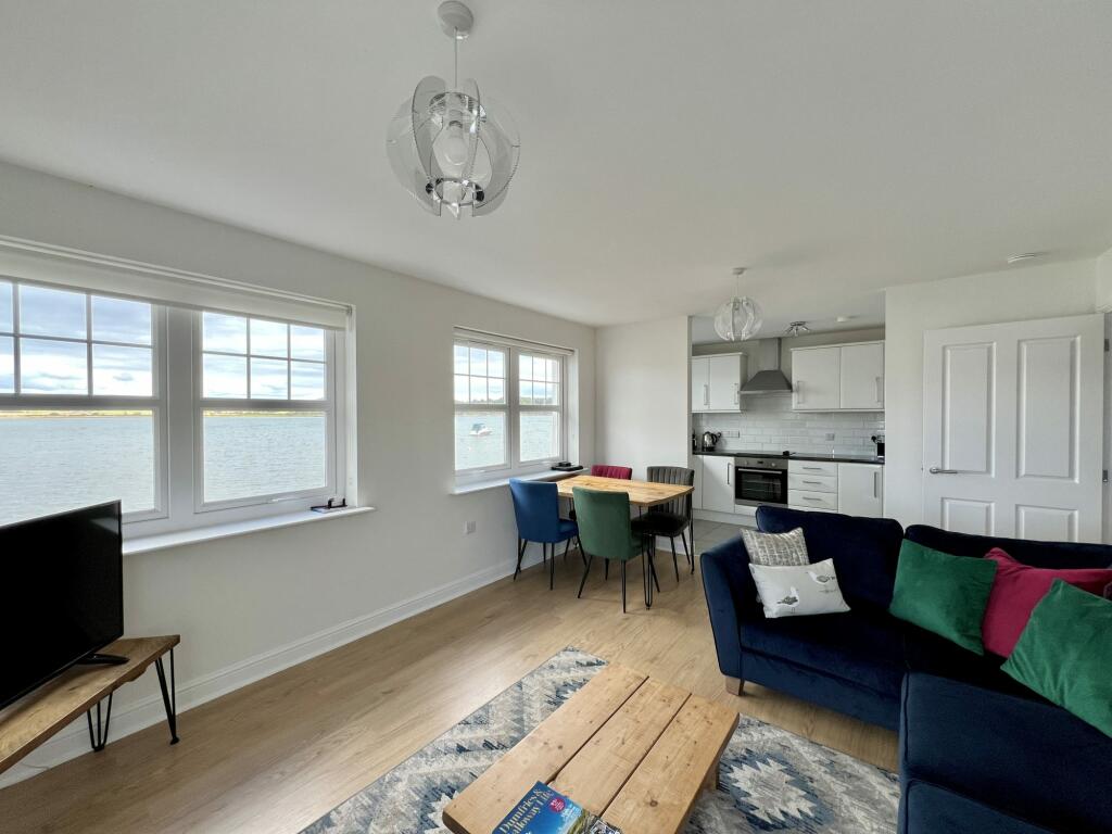 3 Callanders Close, Garlieston - Williamson and He