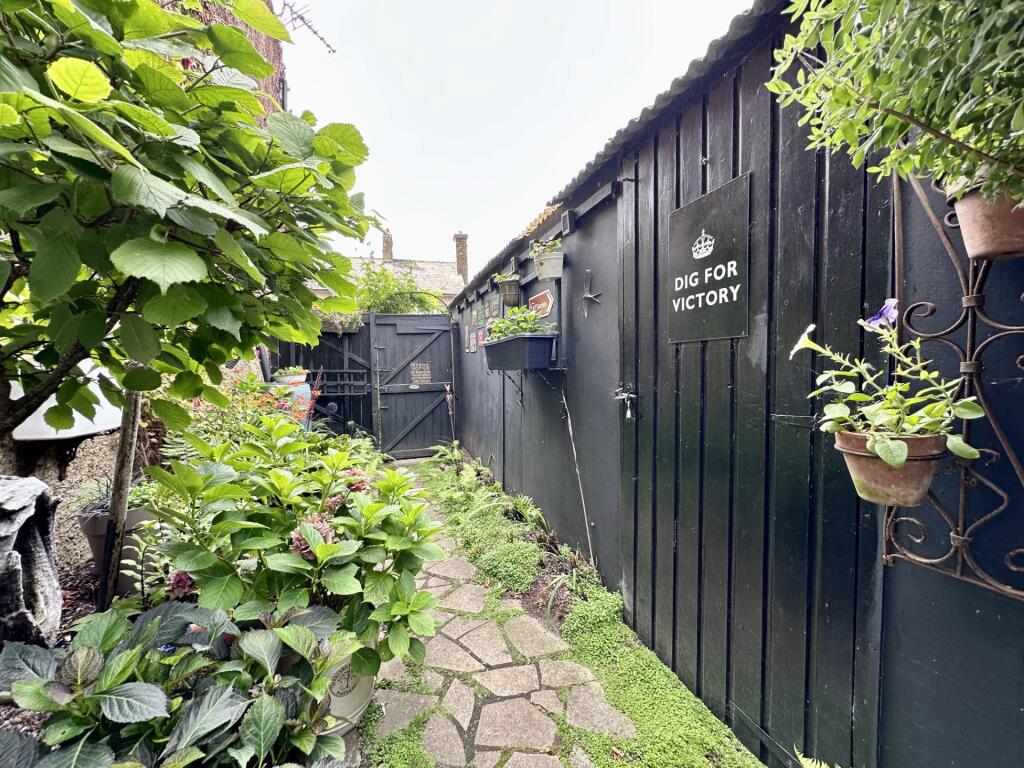 garden 8