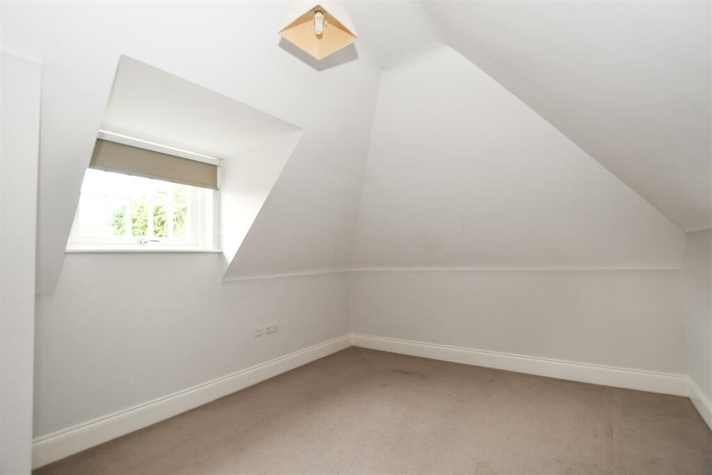 Bedroom Five_.jpg